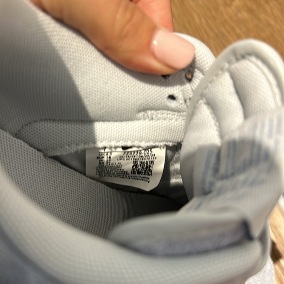 Nike Dunks - Picture 4 of 5